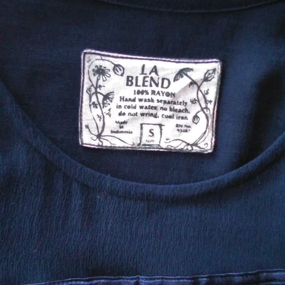 LA BLEND NAVY BLUE TUNIC - Picture 2 of 9